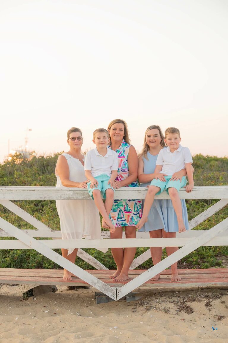 Brant Point Lighthouse Family Photo Session