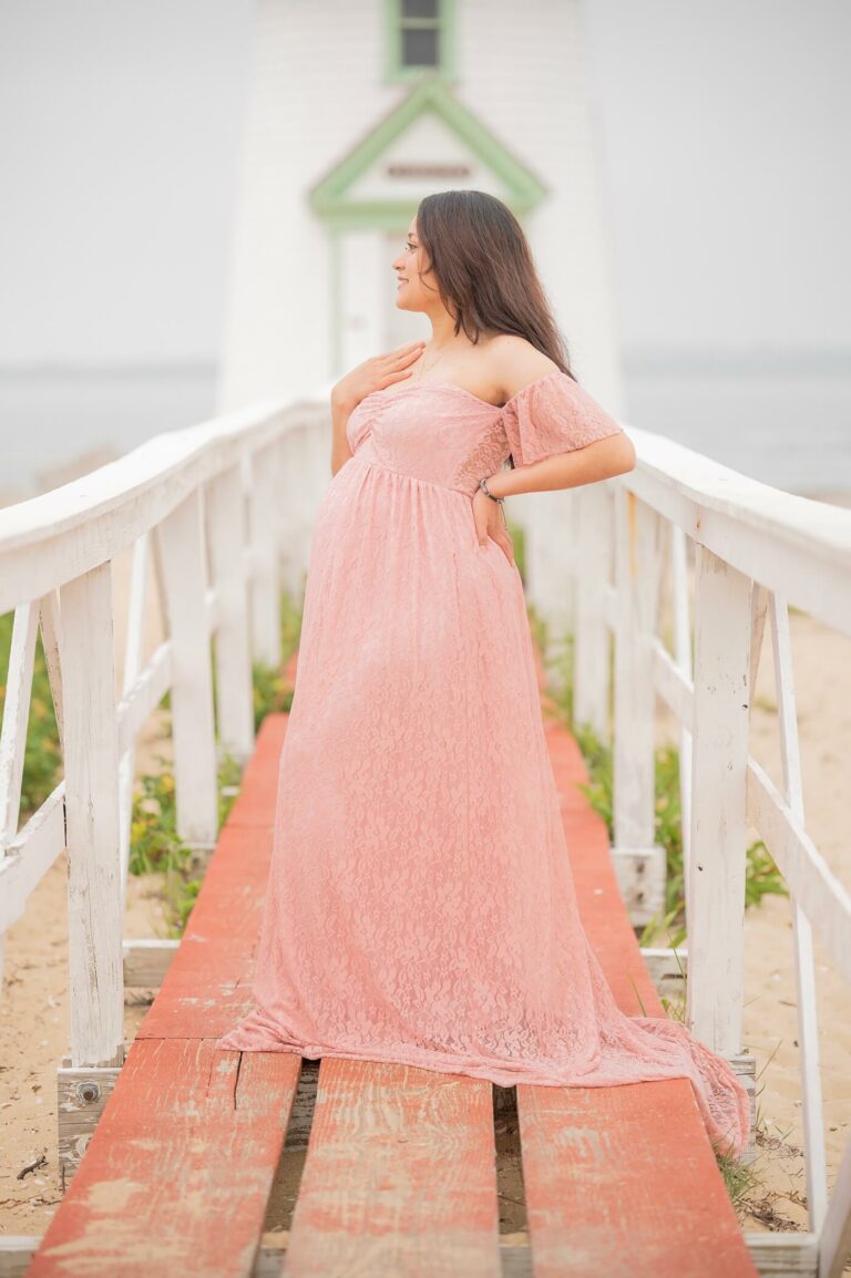 Nantucket Brant Point Light House Maternity Photo Session, Maternity Photographer